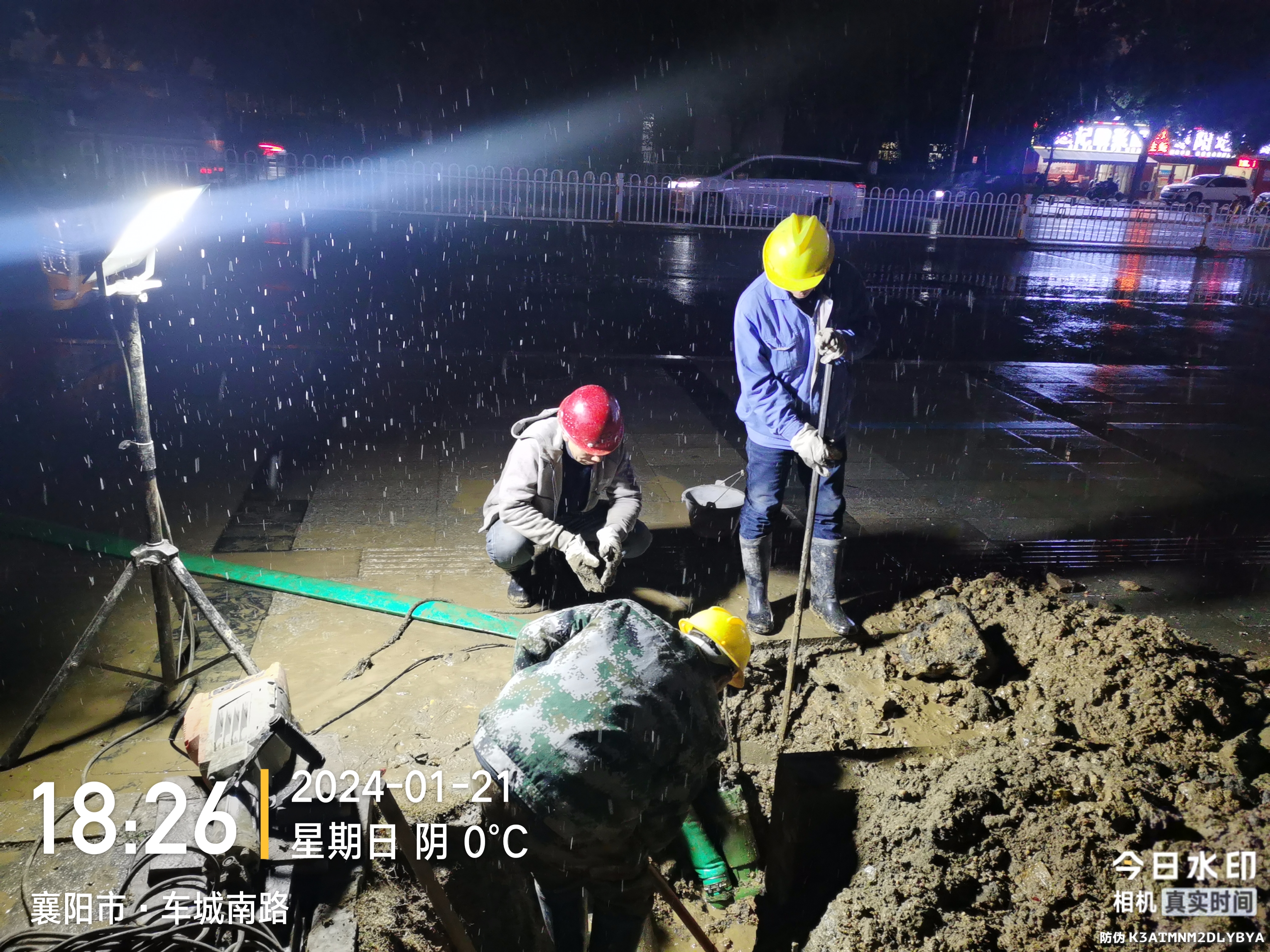 保障供水，樊城管網(wǎng)“凍”真格！